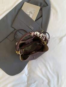 Bolso de cubo para mujer, versátil y elegante de unicolor y a rayas rojo vino con pañuelo, adecuado para compras y viajes, incluye una pequeña bolsa - Burdeos - Ver 7