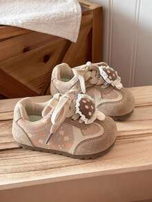 Girls' Floral Patchwork German Training Shoes With Strawberry Doll Charm, Thin Rubber Sole, Anti-Slip, Spring/Autumn Casual Walking Shoes - Khaki - View 2