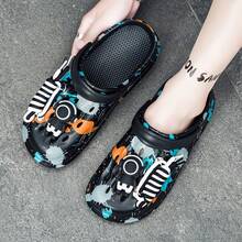 Men's Splatter Graffiti Print EVA Thick Sole Clogs, Astronaut Accessory Decoration Adjustable Strap Non-Slip Outdoor Beach Bathroom Slippers - Black - View 8