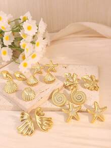 Vintage Distressed Metal Ocean Style Stud Earrings Set, Gold Starfish Shell Conch Leaf Vacation Vibe Earrings - Gold - View 3