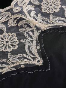 HXARTMIS 1PC Black Velvet Round Tablecloth, Exquisite Embroidered Gold Thread Lace Scalloped Edge Decor Table Mat, Suitable For Dining Room, Kitchen, Wedding, Banquet, Home Decor, Dust-Proof Tablecloth - Black - View 6