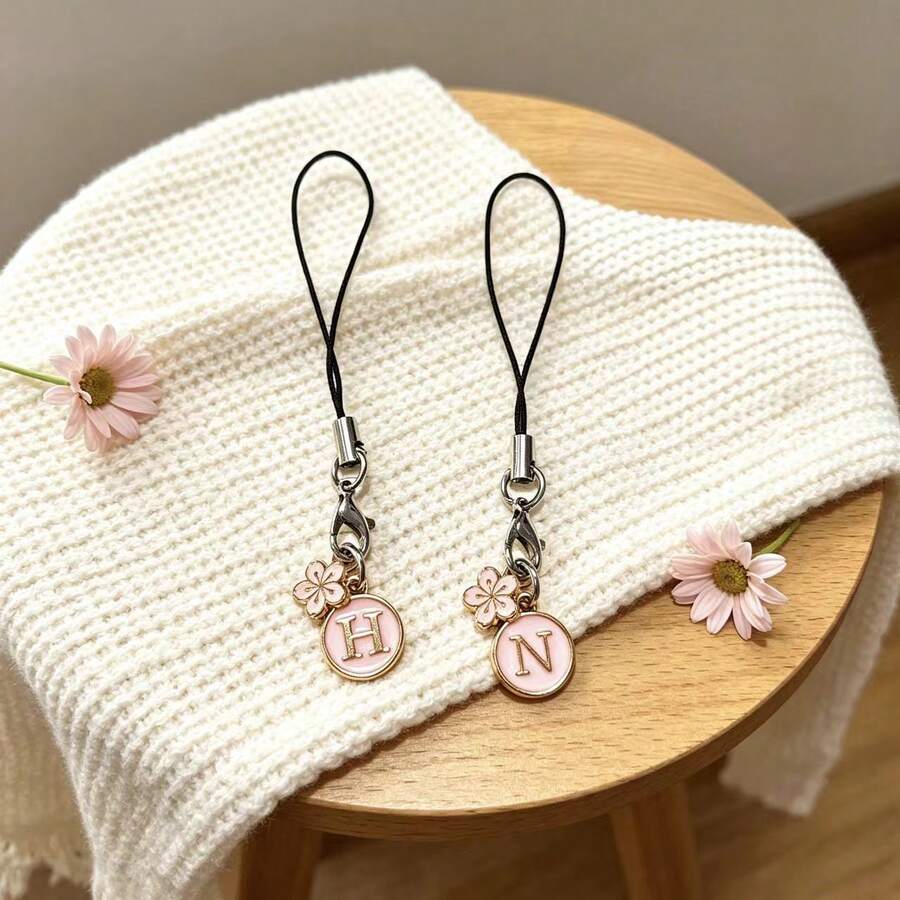 1 buah Liontin Huruf A-Z Bulat Bentuk Bunga Sakura Putih untuk Ponsel - Baby Pink - View 1
