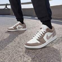 Nike AIR JORDAN 1 Retro Casual Sports Training Men's Basketball Shoes - White/Tan - View 3