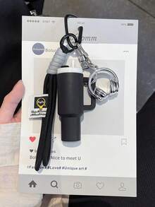 【原創手工】迷你水壺鑰匙圈 編織繩鑰匙圈/包包配件 3D耳機配件 汽車鑰匙防丟鍊 女生包包吊飾 - 彩色 - 查看 5