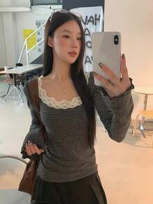 Atasan Wanita Lengan Panjang Model Base Layer 2026 Terbaru Musim Semi, Kaos Bergaris Hitam dengan Desain Renda Pas Badan - Hitam - View 7