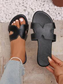 Black H-Strap Flat Slides: Fashionable Summer Open-Toe Sandals, Suitable For Beach, Party And Daily Commute - Black - View 2