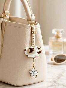 Cowboy Hat Keychain – Western Style Keychain Bag Charm, 3D Design, Cool Keychain, Unisex, Western Cowboy Pendant, Suitable For Wallets, Handbags, Backpacks And Key Rings, Also As Car Interior Accessory, Party Decoration Accessory, Back To School, Gift For Girls, Friends, Family, Teachers, Sisters And Vintage Lovers - Multicolor - View 4