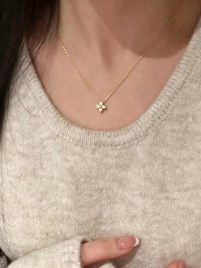 1 pièce pièce Collier pendentif fleur en pierre blanche porte-bonheur minimaliste et élégant, convient pour le port quotidien, les vacances et les fêtes des femmes