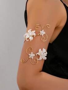 1pc Exaggerated European & American Women's Open Pearl Petal Arm Cuff - Multicolor - View 3