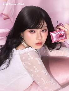 chéeryep Pillow Gem 高光粉 SH02 Drinking Galaxy，柔霧與閃耀雙效妝感，打造自然水光感，適用於顴骨與鼻樑，修飾臉部輪廓，細緻雲母珍珠粉，不油膩，適合送禮，4.8g/0.16 Oz - SH02 Drinking Galaxy‌ - 查看 10
