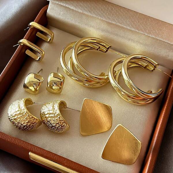 10 Buah Anting Tusuk Geometris Emas Unik Elegan Desain Niche Set Anting Mewah