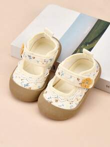 1 Pair Beige Floral Decor Ruffle Edge Baby Sneakers, Suitable For Autumn Indoor And Outdoor Wear - Beige - View 1