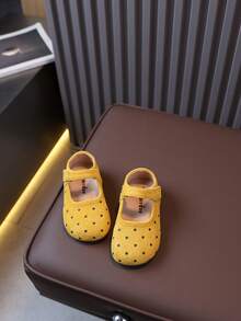 New Girls' Minimalist Retro Polka Dot Decor Lightweight Anti-Slip Soft Flat Shoes, Casual Versatile Protective Walking Shoes For Toddlers - Yellow - View 2
