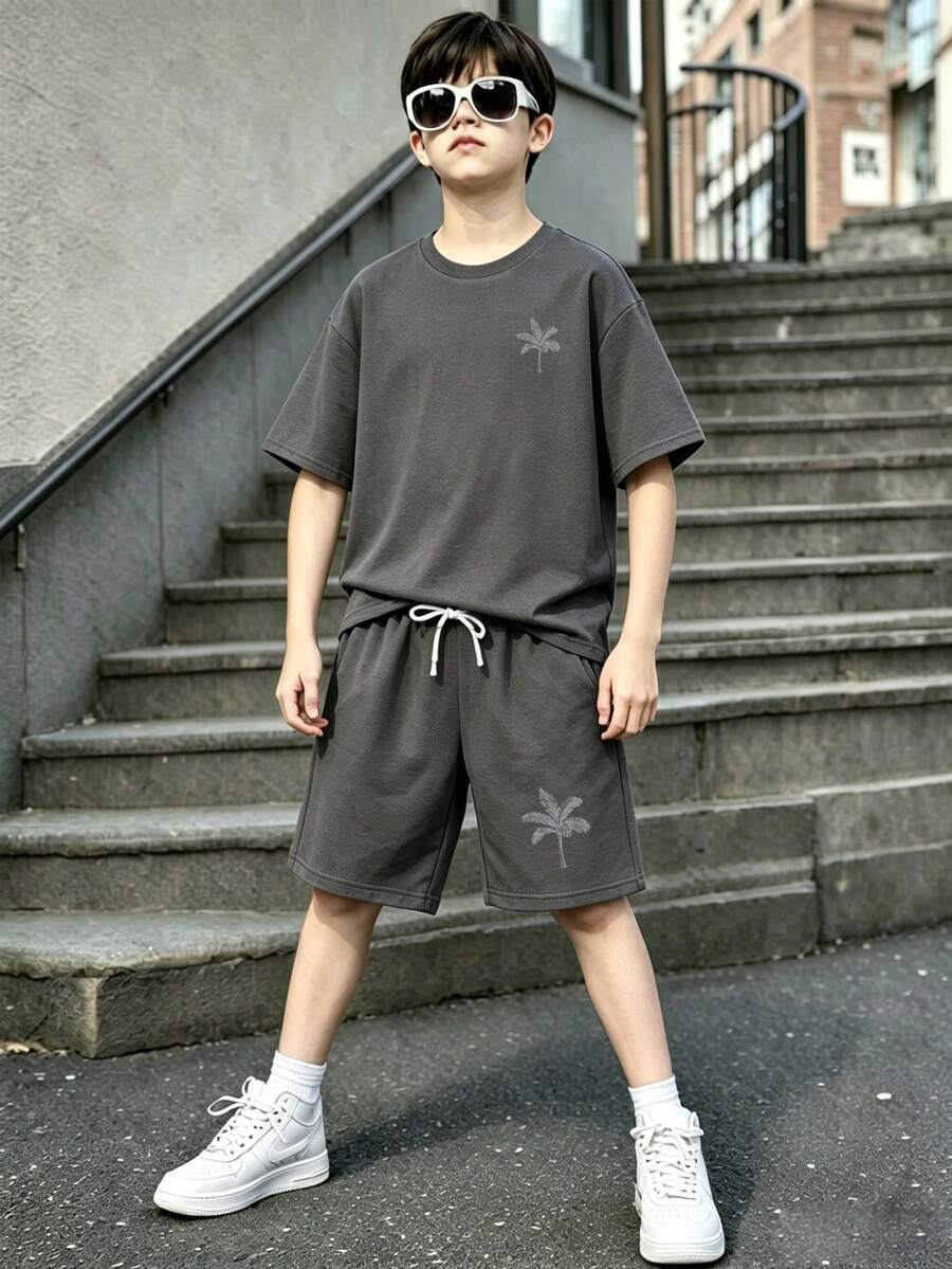 青少年男孩卡通图案印花圆领短袖T恤和短裤套装 - 深灰色 - 查看 1