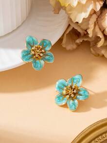 1 Pair Exquisite Design Summer Green Enamel Drip Oil Fake Beach Style Flower Shaped Versatile Women's Plumeria Stud Earrings - Green - View 3