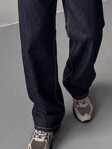 1件男士寬鬆牛仔褲，後口袋多工藝刺繡設計，街頭風，時尚百搭 - 深色水洗藍 - 查看 5