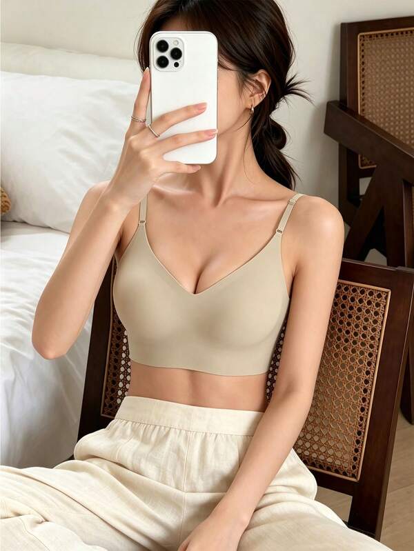 Dreamivo Women's Seamless Backless Strapless Bra - Lightweight Breathable Thin Cup, Adjustable Convertible Straps, Light Support (Suitable For A/B Cup)