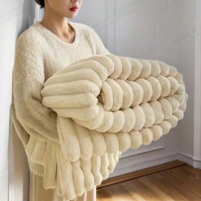 1pc Solid Color Striped Soft Comfortable Plush Blanket, Halloween Gift Blanket, Multi-Purpose Throw Blanket, Suitable For Bed, Sofa, Travel, Office, Bedroom Decor, All Seasons, Luxury Double-Sided Blanket - Comfortable Striped Flannel, Soft And Warm, Suitable For Nap, Office, Camping, Sofa - Multi-Functional Polyester Bedspread, Perfect Christmas Gift