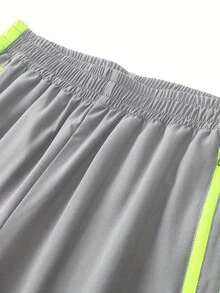 男士戶外運動休閒套裝，拼色螢光綠拼接立領全開襟夾克，抽繩彈性腰錐腳長褲跑步套裝 - 淺灰色 - 查看 3