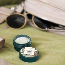 The Body Shop زبدة الشفاه بجوز الهند من ذا بودي شوب 10 مل - Coconut - مشاهدة 3