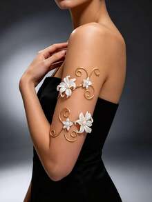 1pc Exaggerated European & American Women's Open Pearl Petal Arm Cuff - Multicolor - View 1
