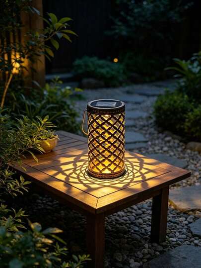 1 buah Lentera Gantung Tenaga Surya Besi Motif Sulur Perunggu Antik, Lampu Proyektor Luar Ruangan Tahan Air, Lampu Dekoratif Gantung Genggam Portabel, Pencahayaan Suasana, Cocok Untuk Balkon, Halaman Rumput, Pesta Ulang Tahun, Halaman Belakang, Halaman Kecil