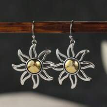 DIYCCPC Bohemian Vintage Sunflower Hollow Dual-Tone Decorative Earrings, Perfect For Daily Commute And Holiday Party Gift Jewelry - Two-color - View 4