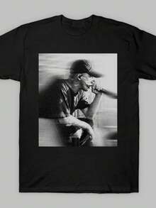 Herren-T-Shirt aus Baumwollmischgewebe mit Hip-Hop-Rapper-Aufdruck - Modische Streetwear - Schwarz - Übersicht 1