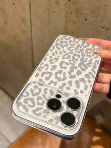 Fashion Luxury Leopard Print Pattern Large Window Full Coverage Phone Case, Matte Light Gray, Asymmetrical Leopard Print Randomly Covering The Shell Surface, Suitable For IPhone 17 17Pro 17Promax 16 16Promax 15 14 13 And Other Models, Full Coverage Soft Frame, Protects Corners From Drops And Collisions, Fresh And Smooth Touch - Clear - View 3