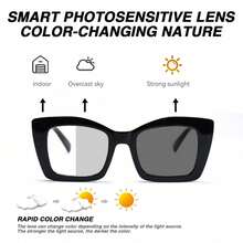 1pc Classic Square Photochromic Reading Glasses, Fashionable Light-Adjusting Function, Large Frame With Flexible Temples For Comfortable Fit, Convenient For Reading And Daily Indoor/Outdoor Use - Black - View 3