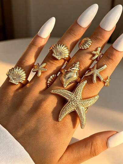 Set di 7 anelli larghi e chunky in metallo, multistrato e impilabili, stile esagerato, design geometrico vintage elegante e raffinato con elementi di conchiglia artificiale, stella marina e conchiglia, regalo per vacanze, feste e appuntamenti, adatti per uso quotidiano e stile personalizzato da spiaggia