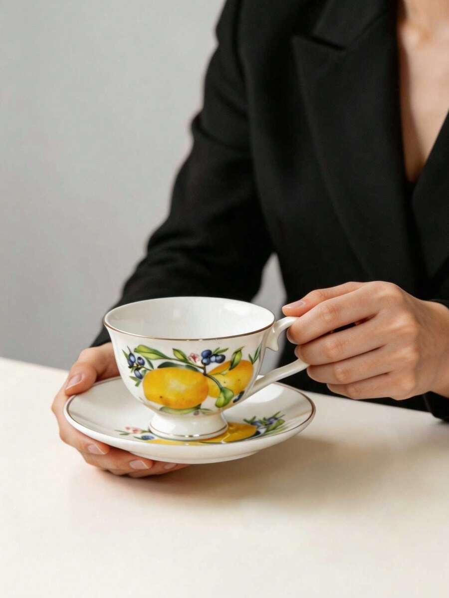 Bộ cốc và đĩa sứ mini họa tiết trái cây vintage chanh và việt quất, cốc espresso nhỏ 90ml, cốc trà sứ viền vàng 11cm, phù hợp cho gia đình và văn phòng, làm quà tặng và trang trí nhà cửa - Nhiều màu - Xem 1