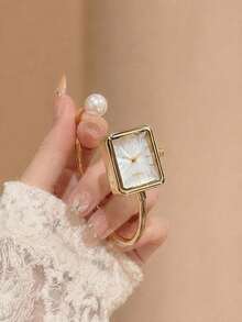 Fashion Classic Women's Plum Blossom Bracelet Steel Band Quartz Watch, Suitable For Women's Daily Wear Or Gift, Christmas, Valentine's Day, Ramadan, Eid, Carnival Festival Wear, 1pc/Set - Gold - View 2