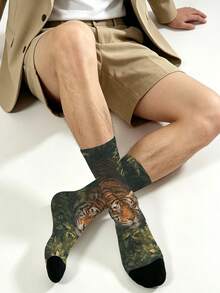 1 Pair Vintage Forest Jungle Tiger & Green Plant Illustration All-Over Print Mid-Calf Socks, Unisex Couple Socks For Travel, Black Reinforced Wear-Resistant Toe, Breathable Skin-Friendly High Elastic, Suitable For Denim Shorts, Cargo Pants, Dress Pants, Loafers, Slippers, Casual Commute Campus Student Socks, Beach Vacation Outfit, Outdoor Outing, Summer Party Gift, Random Print Position - Multicolor - View 10