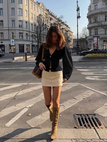 2026 Early Autumn New Women's Casual Elegant Metal Button V-Neck Single-Breasted Knit Loose Cardigan Black Top, Birthday Outfit, Concert Outfit, White