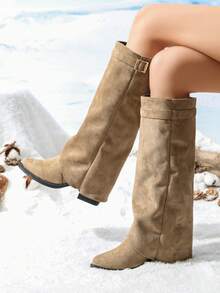 Autumn/Winter New Slouchy Khaki Wide Shaft High Tube Boots For Women, Pointed Toe Low Heel Buckle Ruched Stacked Shaft Boots, Commute And Street Wear Versatile Style - Khaki - View 2