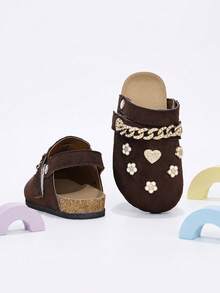 1 Pair Kids Rhinestone Closed-Toe Chain 3D Heart Flower Coffee Brown Mule Shoes, Suitable For Daily Wear - Coffee Brown - View 2