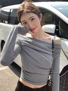 Women's Solid Color Fitted Off Shoulder Ruched Cropped T-Shirt - Grey - View 1