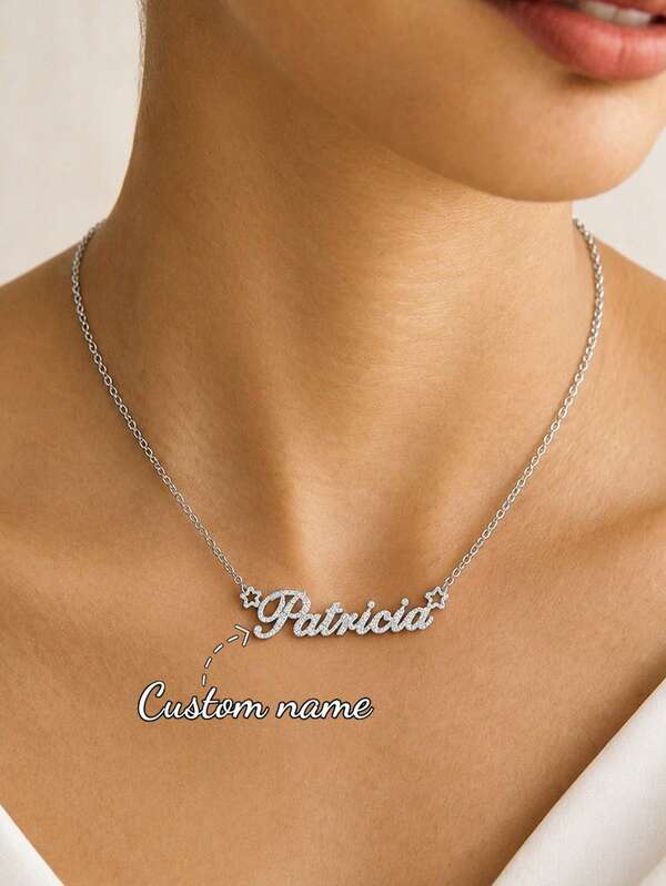 Collier personnalisé avec prénom pour hommes et femmes, collier pendentif porte-bonheur personnalisé à police cursive minimaliste en acier inoxydable avec pentagramme, bijou d'anniversaire, cadeau de fête de la famille pour maman le jour de la fête des mères