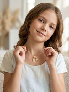 1pc Gold Tone Initial A Pink Heart Planet Pendant Necklace For Girls Sparkly Rhinestone Holiday Party Vacation Daily Wear Celebration Jewelry Gift - Gold - View 1
