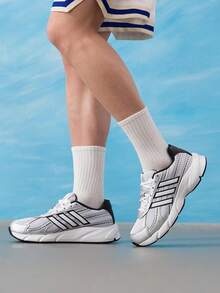 Adidas 男士 2026 春季 TECHNOCHAOS 2000 極簡舒適休閒日常運動跑步鞋 HQ7282 - 白/白/一號黑 - 查看 5