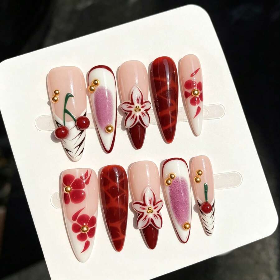 10片手工壓製長尖形假指甲，精緻假美甲，【Crimson Floral Language】櫻花漸層雕花美甲貼，優雅奢華手工可穿戴美甲，適合女性