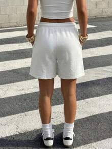 Summer New Women's Casual 5-Point Shorts, Versatile Shorts With Pockets, Drawstring Design, Elastic Waist Casual Pants For Women - White - View 2