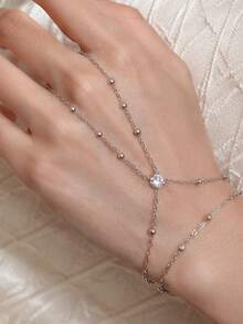 1pc New Minimalist Hand Chain Bracelet, Niche Design, Exquisite Fashion Ins Style Finger-Linked Hand Jewelry, Premium Hand Accessory - Silver - View 1