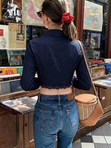 YIU 優雅女款修身海軍藍短版上衣，襯衫領設計，飾有精緻蕾絲細節，長袖，適合日常時尚穿搭 - 藏蓝色 - 查看 5