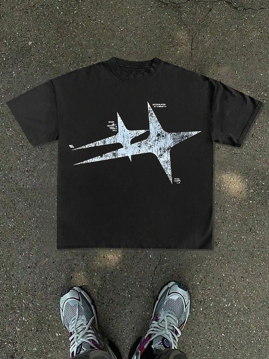 100% Cotton. New Men's T-Shirt, Y2K Print, Basic Black Loose Fit, With Distressed White Textured Star Main Print And Detailed Text Logos. - 黑色的 - 查看 1