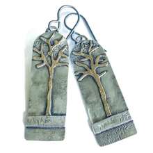 DIYCCPC Women's Vintage Curved Vertical Badge Earrings, Embossed Tree Of Life Textured Design, Suitable For Daily Commute, Casual Date And Vacation Wear - Two-color - View 2