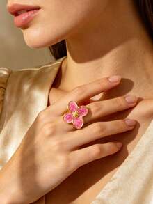 1 buah Cincin Tunggal Wanita Elegan Bergaya Stainless Steel dengan Motif Daun Semanggi, Cocok untuk Kencan/Liburan - Yellow Gold - View 3