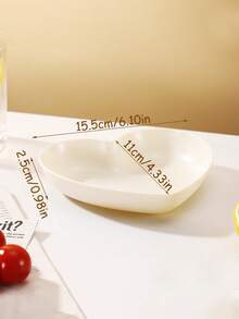Heart-Shaped Plate And Base, Plastic Material, Suitable For Snacks And Breakfast, Kitchen Essential Accessory, Reusable For Kitchen Use - Multicolor - View 2