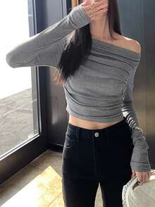 Women's Solid Color Fitted Off Shoulder Ruched Cropped T-Shirt - Grey - View 4